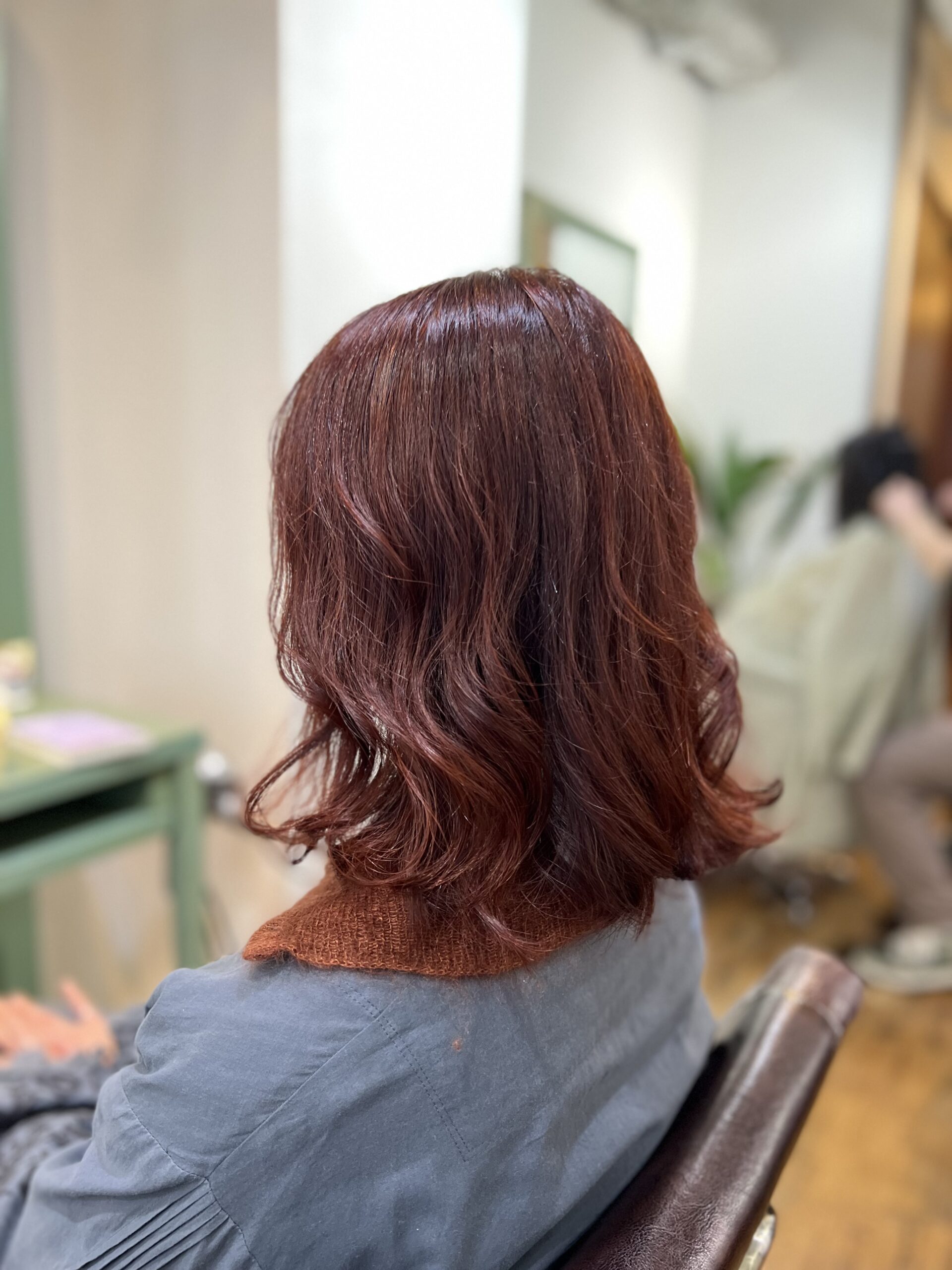 オシャレな白髪染めをするなら東京都中野区にある美容室Re:ta Hair【リタヘア】