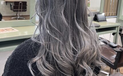 グレージュするなら東京にある美容院Re:ta Hair【リタヘア】でオシャレになろう
