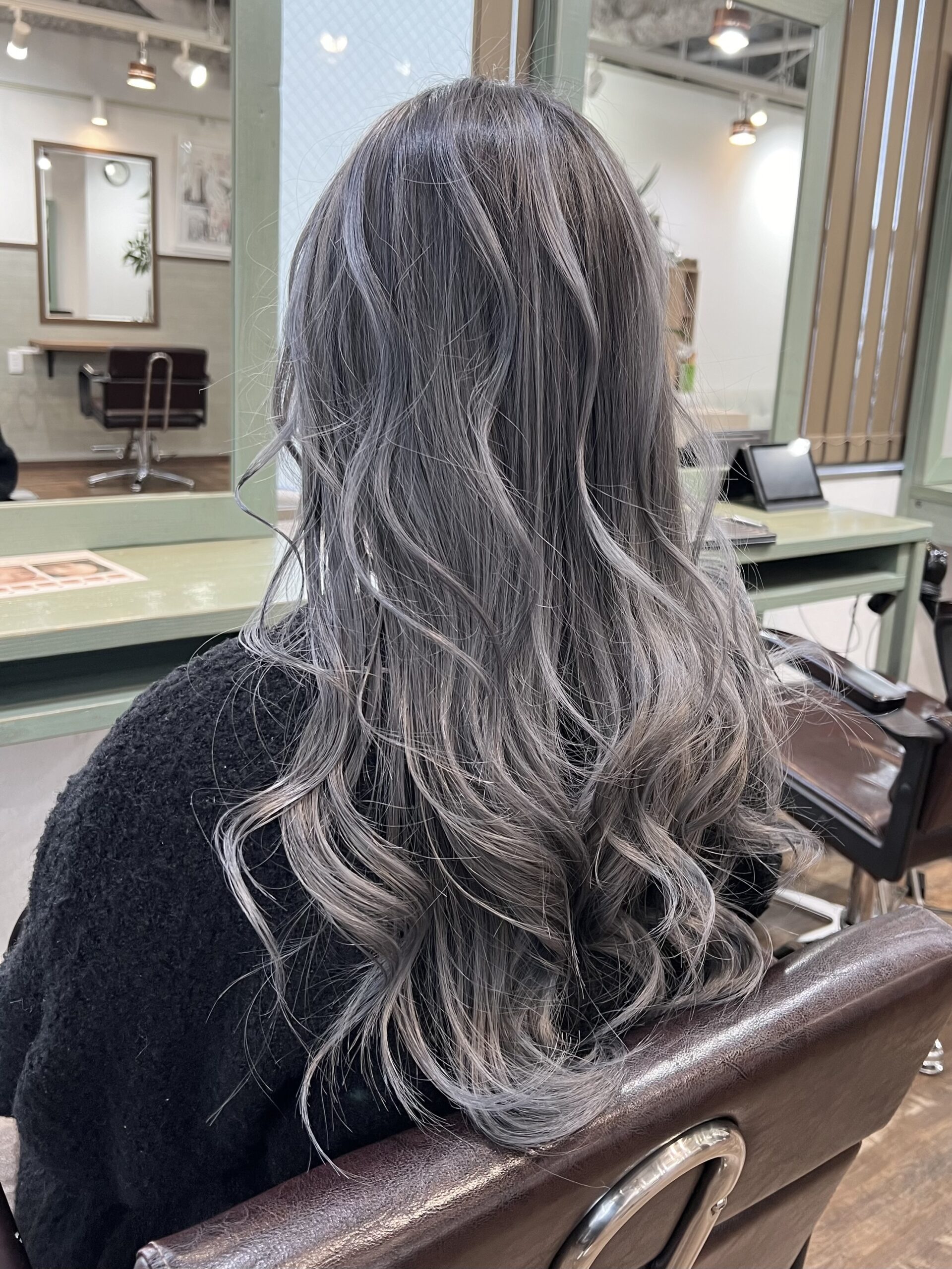 グレージュするなら東京にある美容院Re:ta Hair【リタヘア】でオシャレになろう